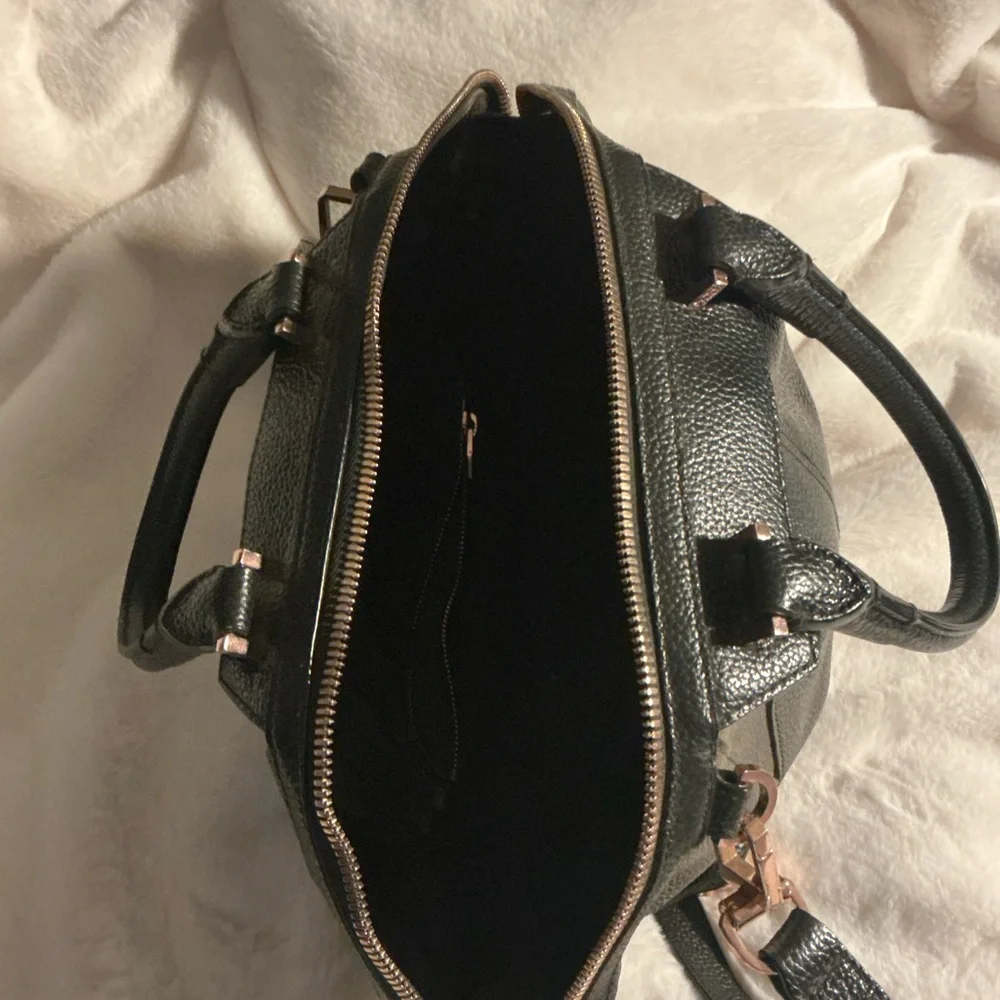 Alexander Wang Large Emile Black Leather Shoulder Bag - Picture 2 of 6